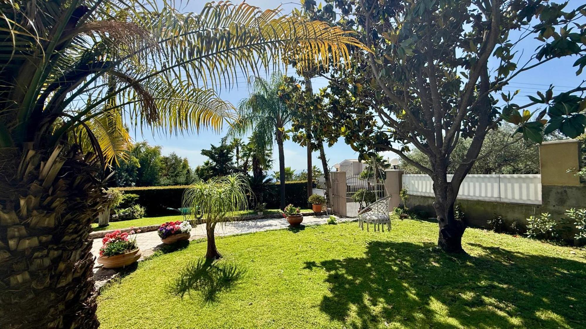 Apartamento Le Jardin Kalamata Exterior foto
