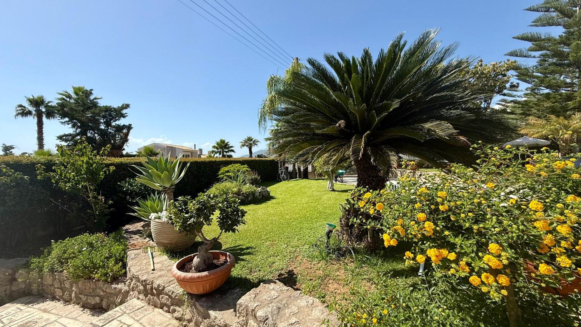 Apartamento Le Jardin Kalamata Exterior foto